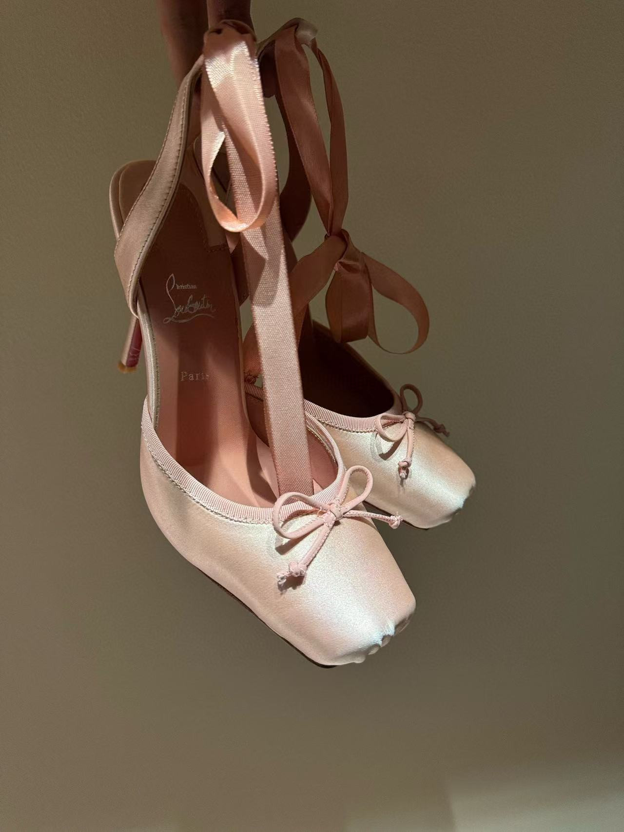 UA Ch**an LOUBOUTIN Shoes