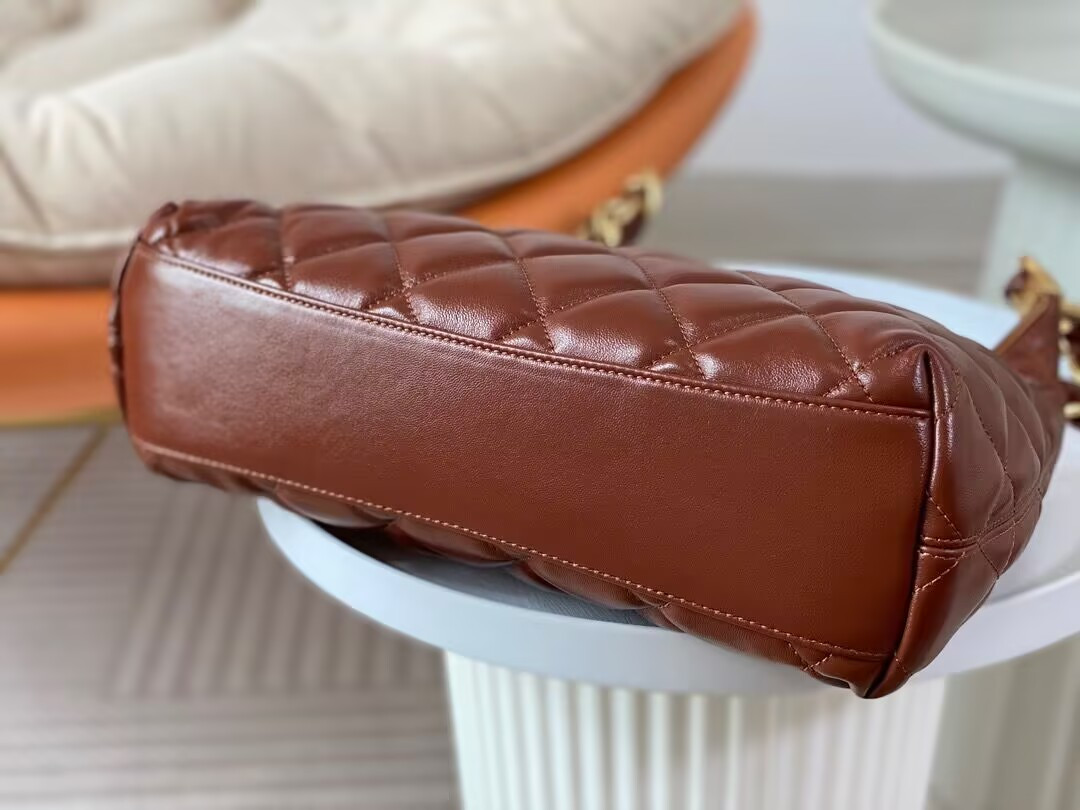 Ch*el Hobo Bag   30×28×11cm