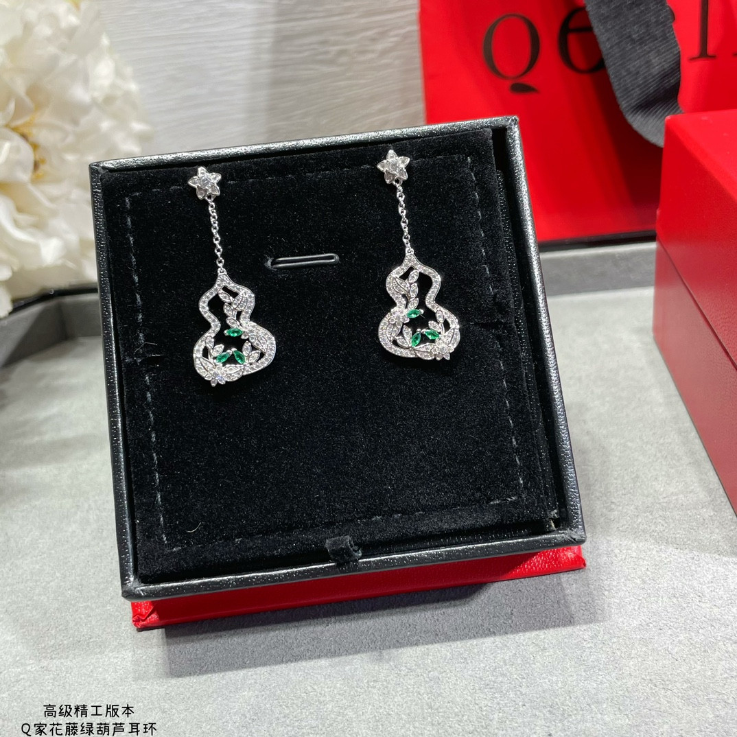 Qeelin Vine Gourd Earrings