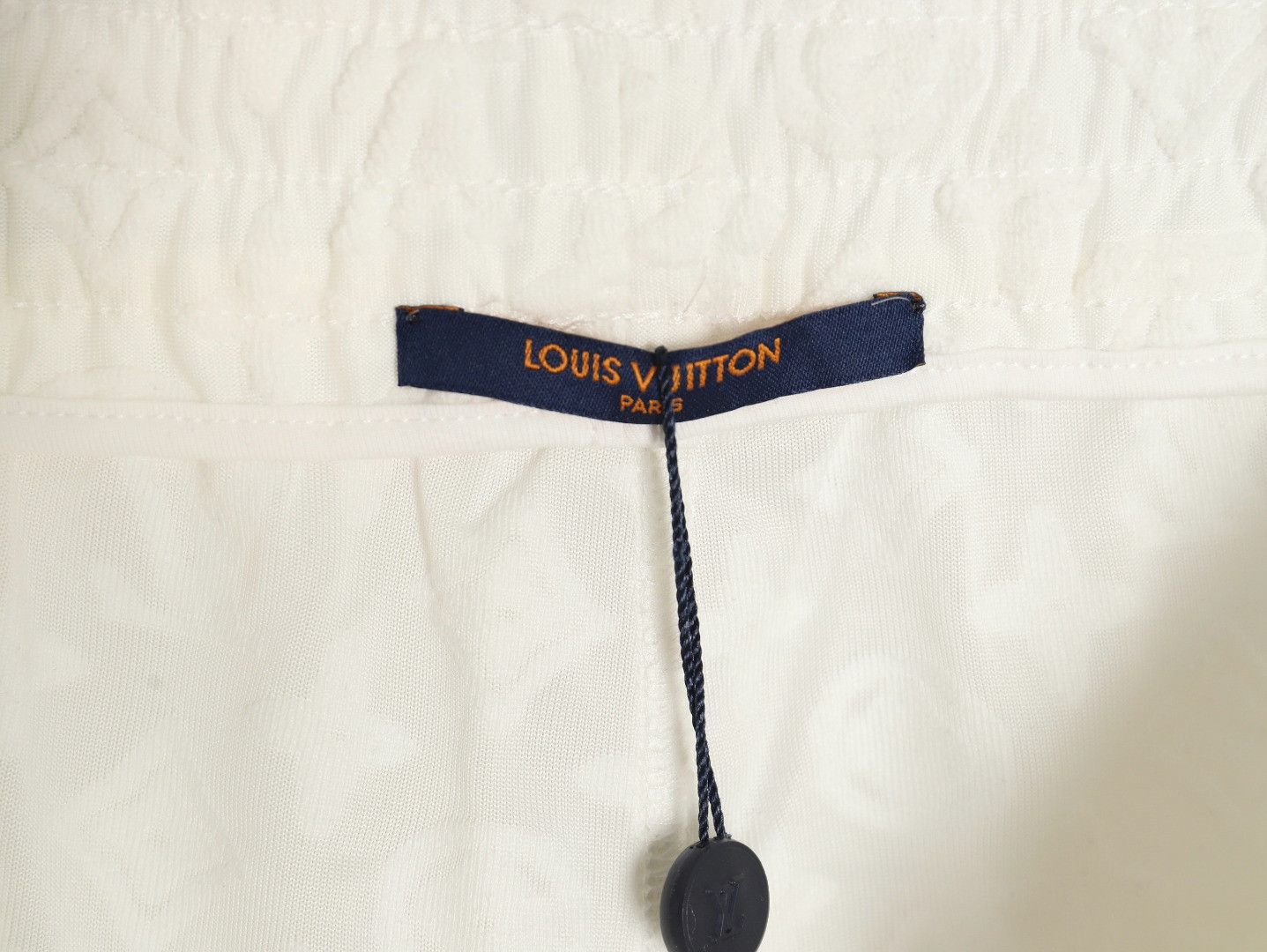 L0*is V*t0n LV 24ss shorts