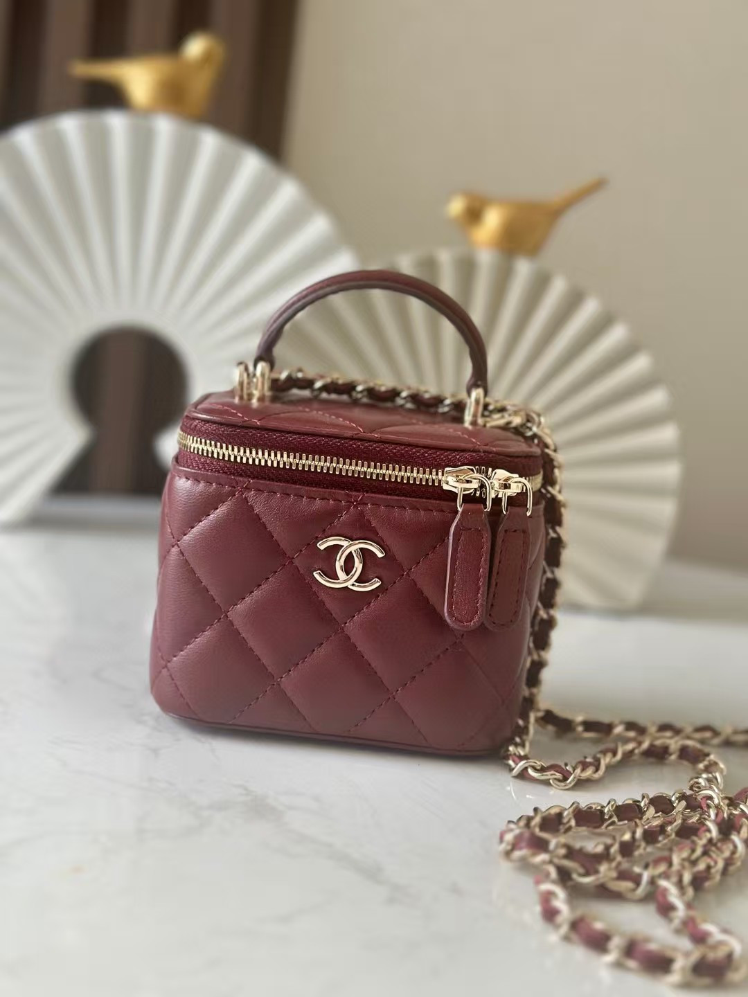 Ch*el Classic Top Handle Vanity Case with Chain 10x7x9cm