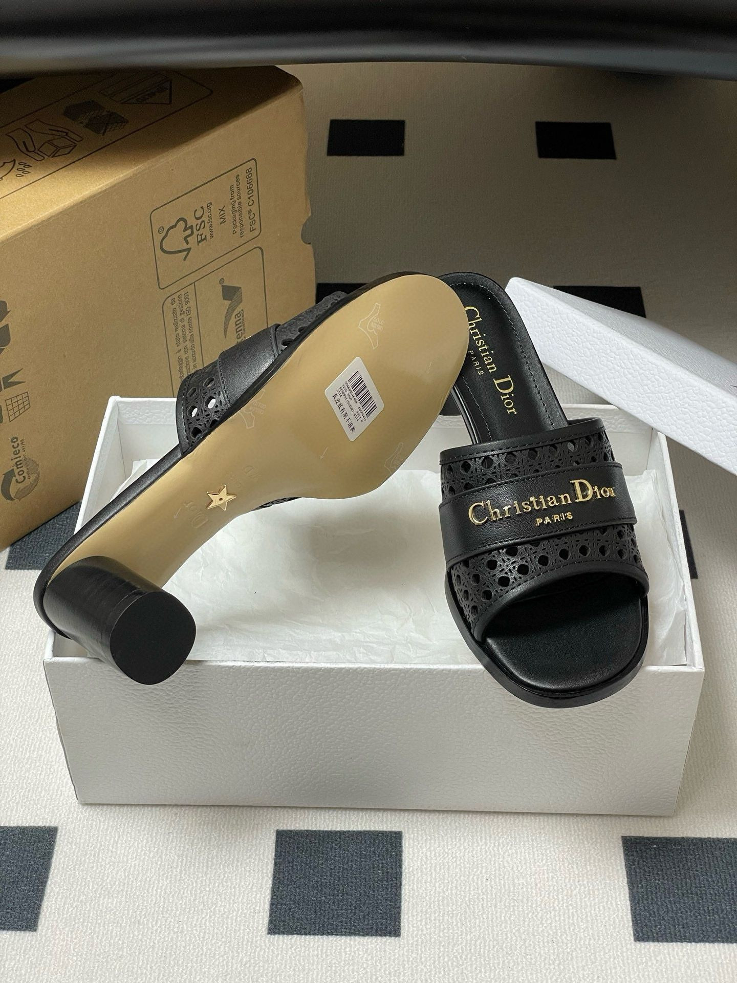 UA D*0r D-Lane Heeled Slide