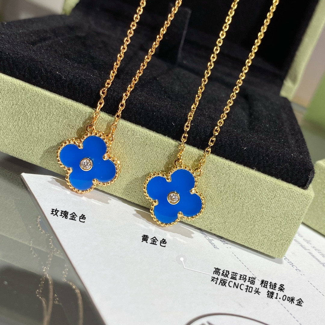 V*N CL*F & Arpels Medium Sapphire Blue Agate Clover Necklace Diameter approx 1.5cm,Chain length approx 40+5cm