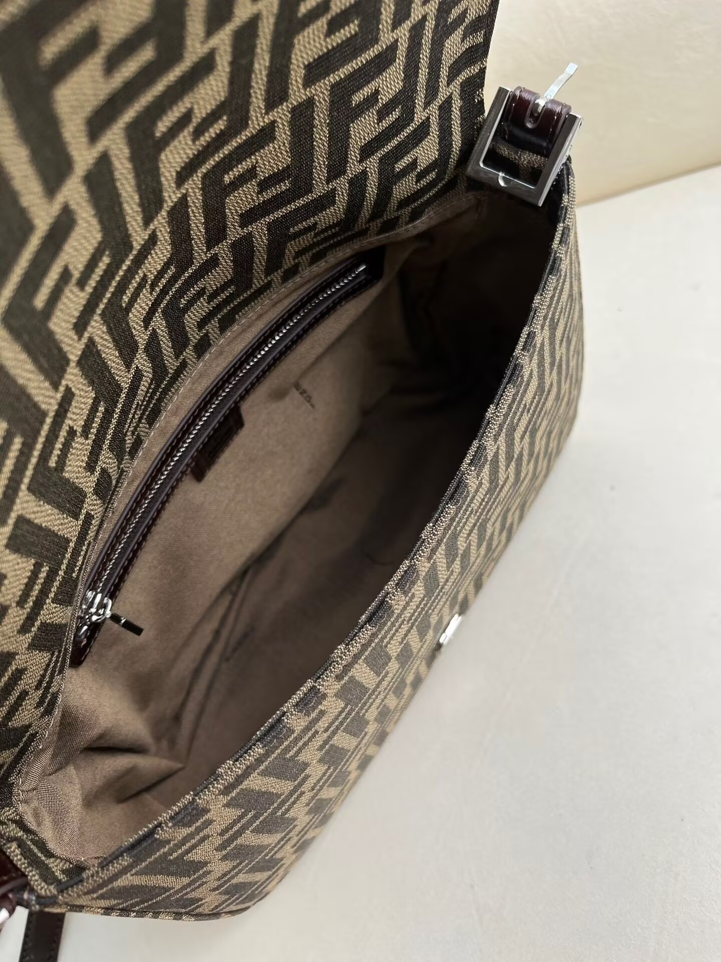 F**di Zucca Pattern Mamma Bucket Shoulder Bag 29x21x11cm