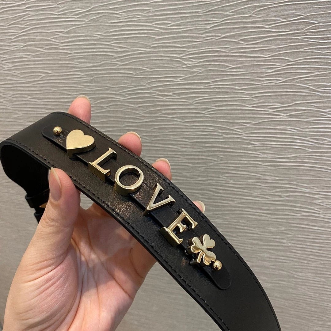 Small Lady D*0rAMOUR My ABCD*0r Bag 8 x 6.5 x 3 inches