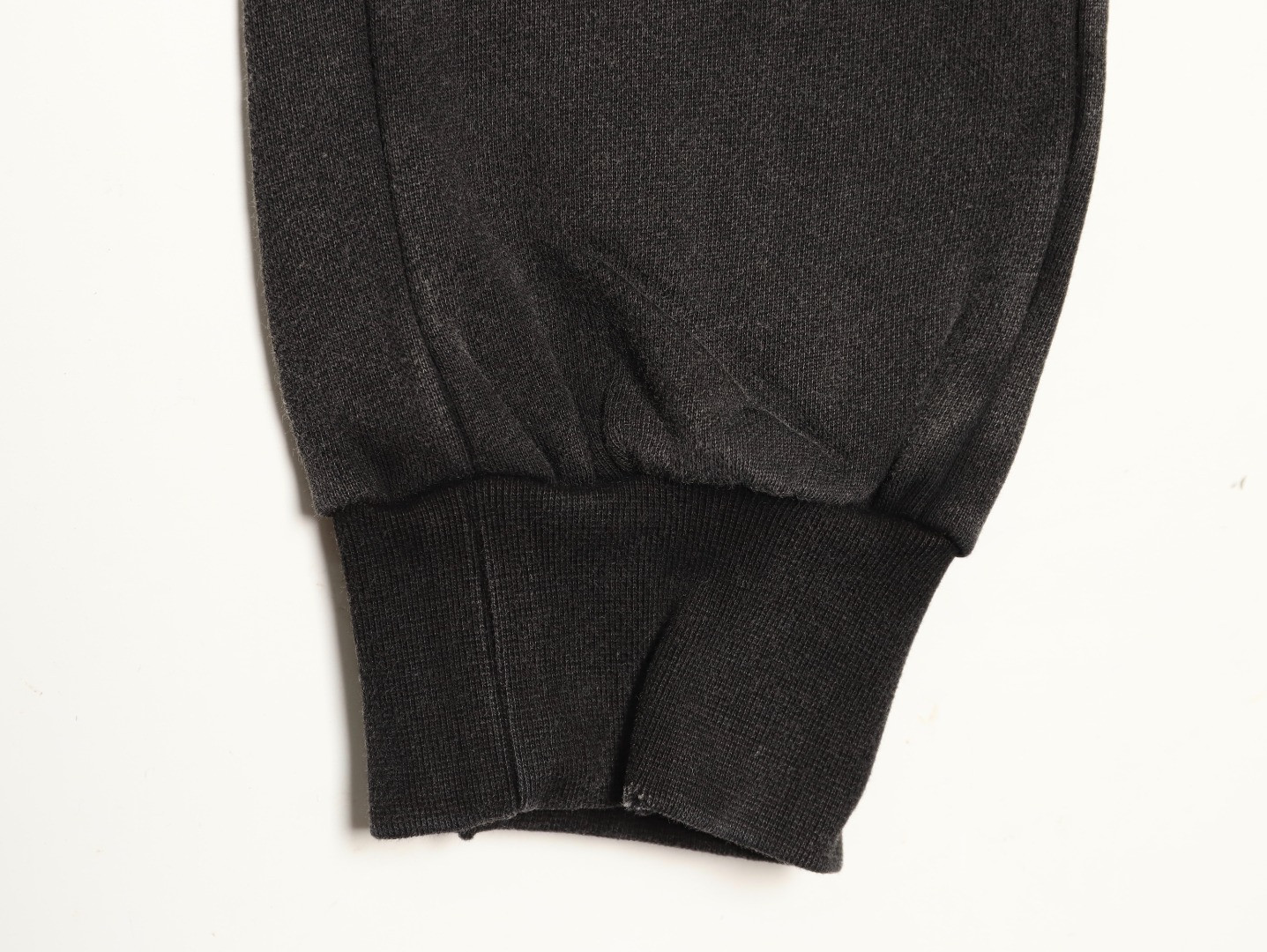 L0*is V*t0n LV Pants