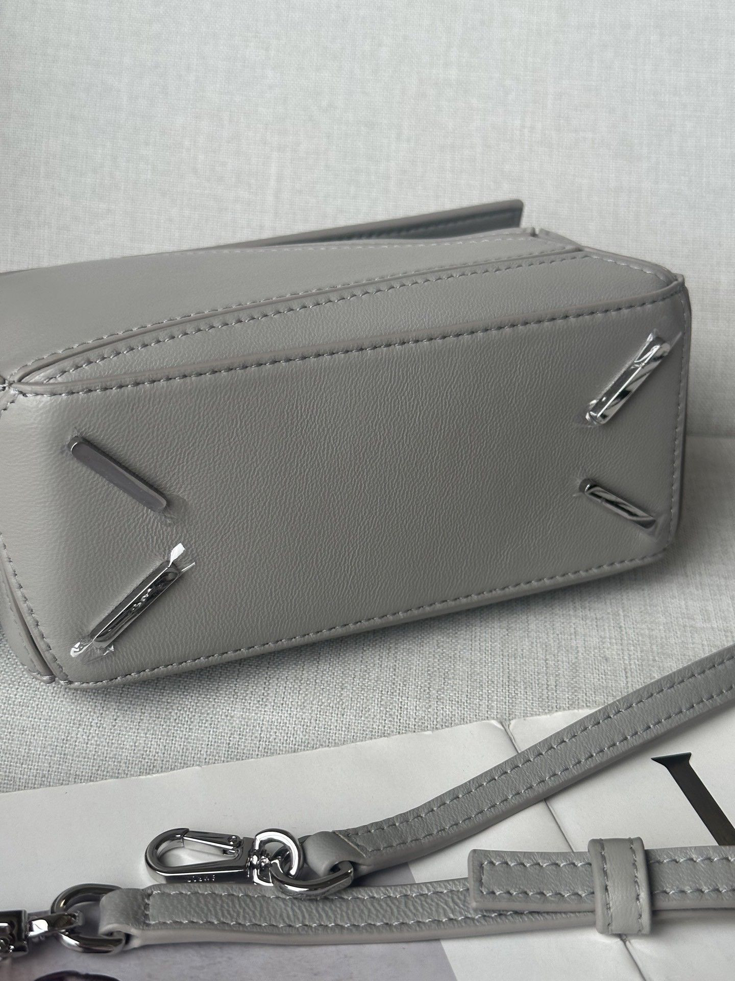 L0ew* Mini Featherlight Puzzle Bag Nappa Lambskin 18x12.5x8cm