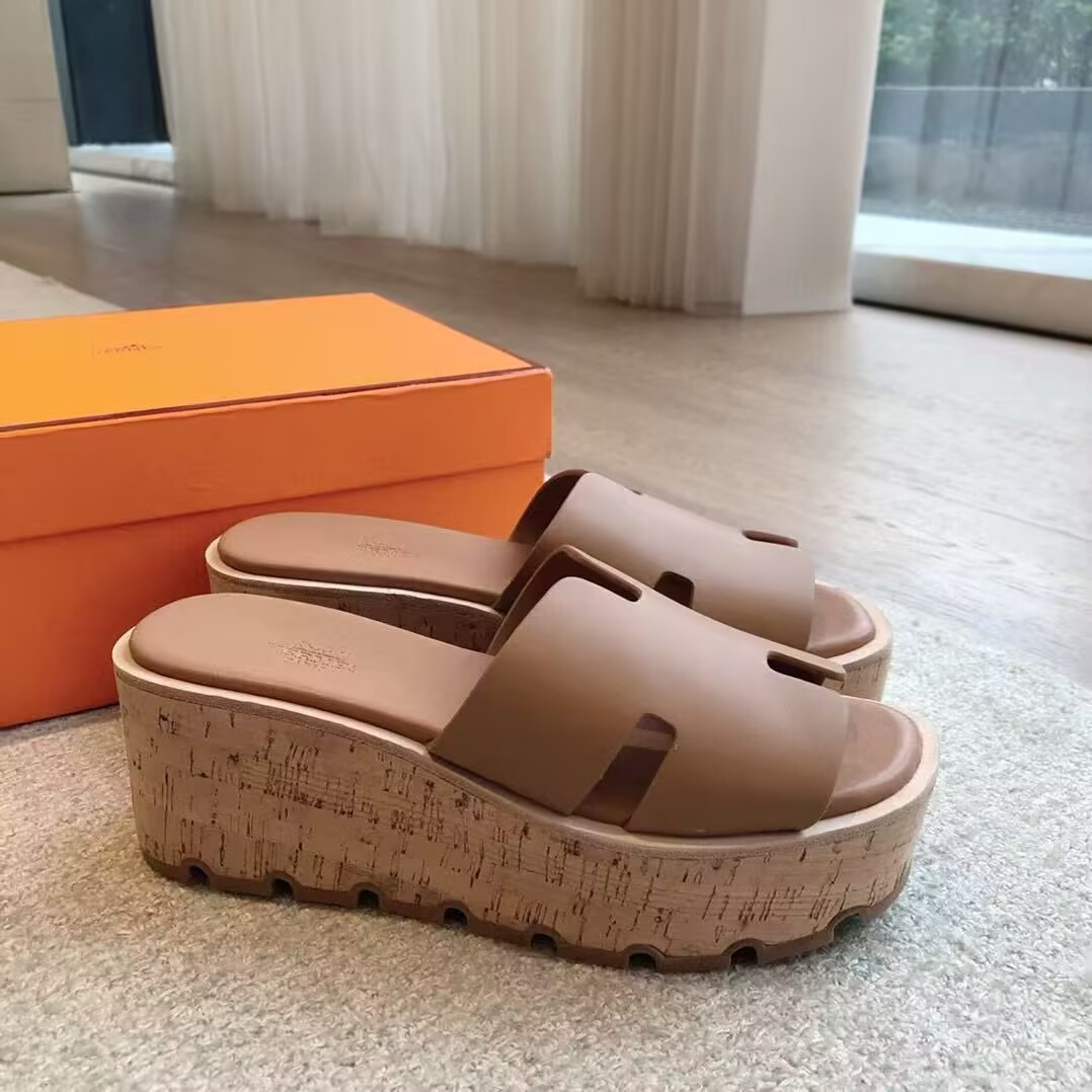 UA H**mes Eze 30 Sandal