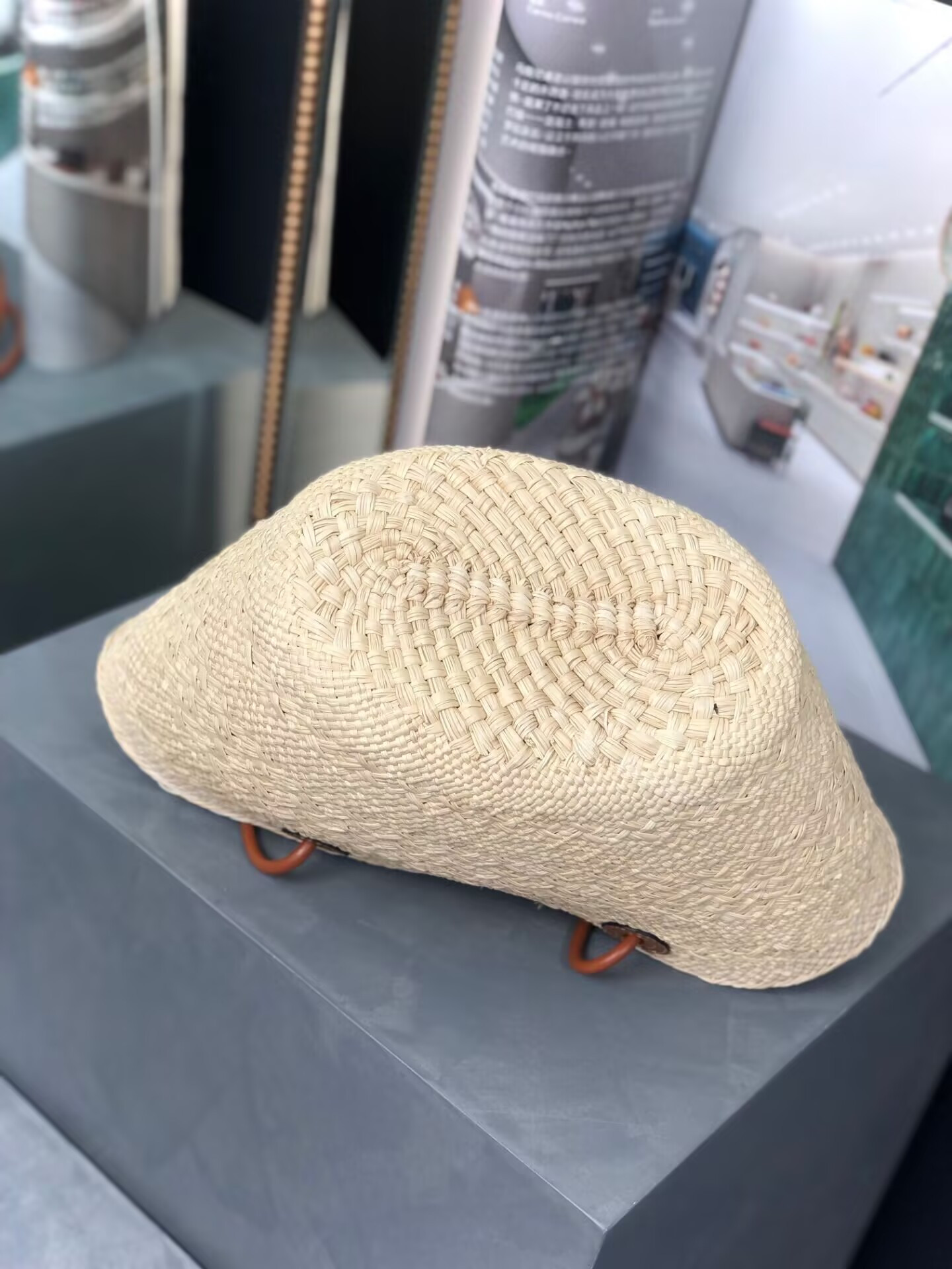 L0ew* Anagram Basket 17x38x13cm