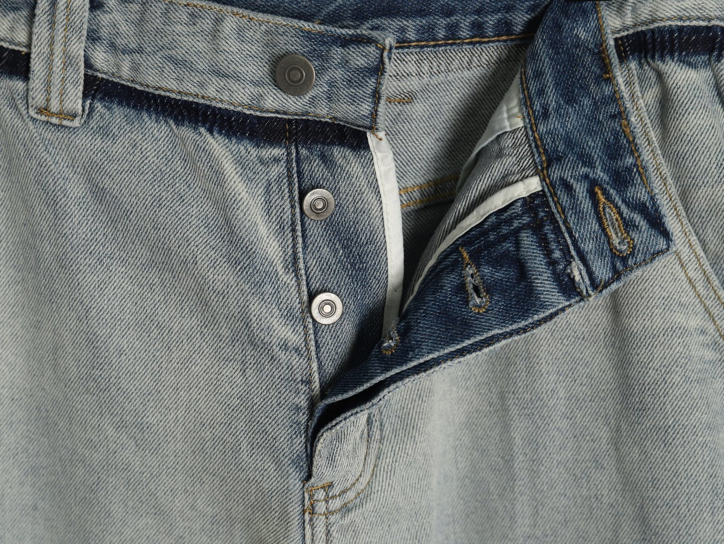 ma*s*n Ma*i*la jeans