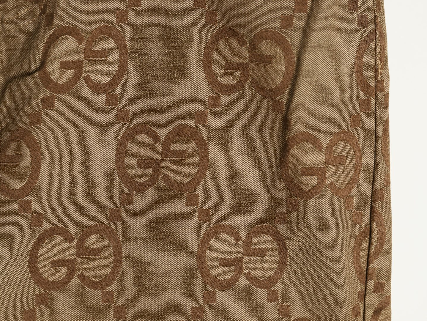 G*u*i GC 25SS shorts