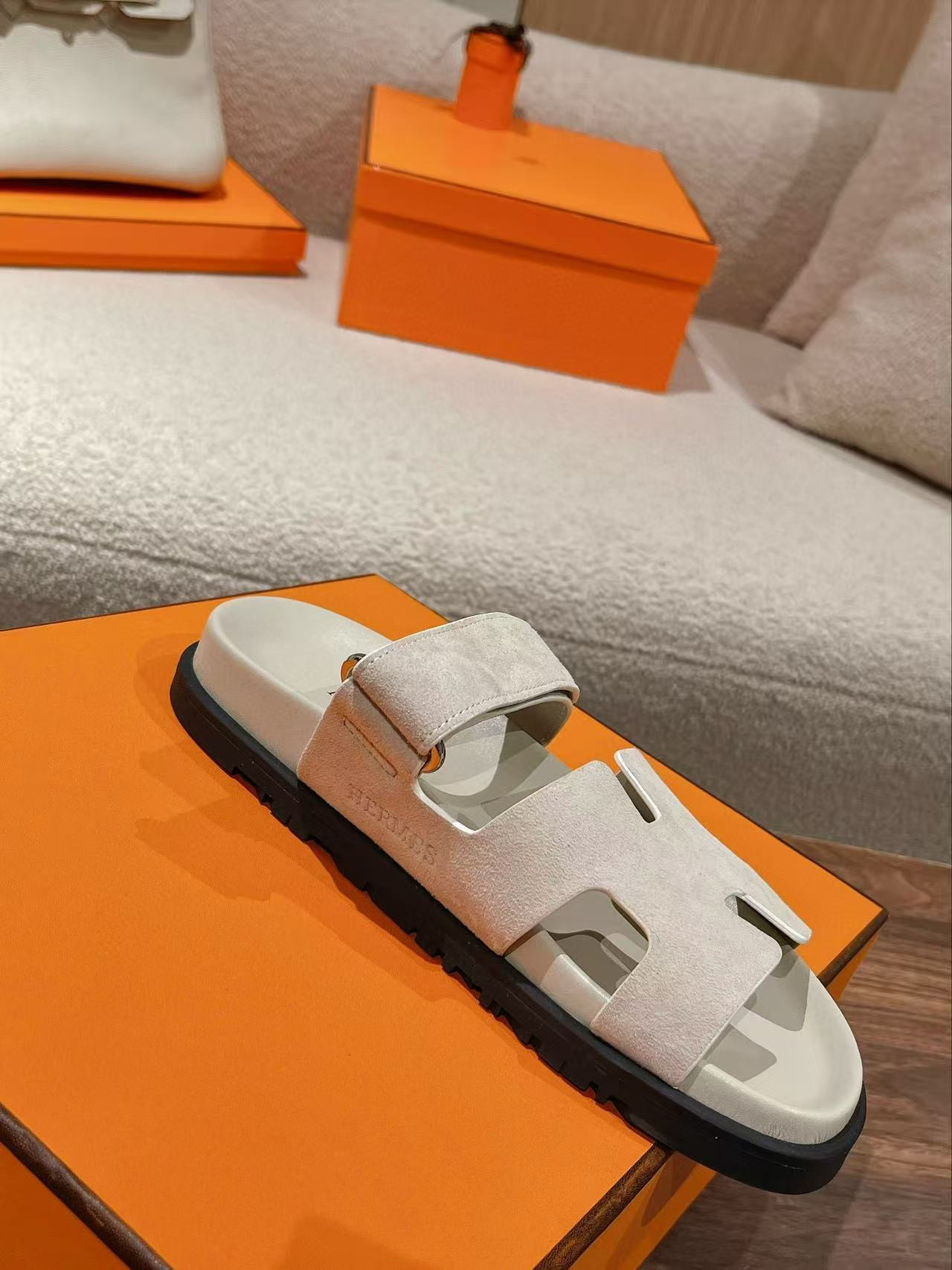 UA Hermès Chypre Sandal