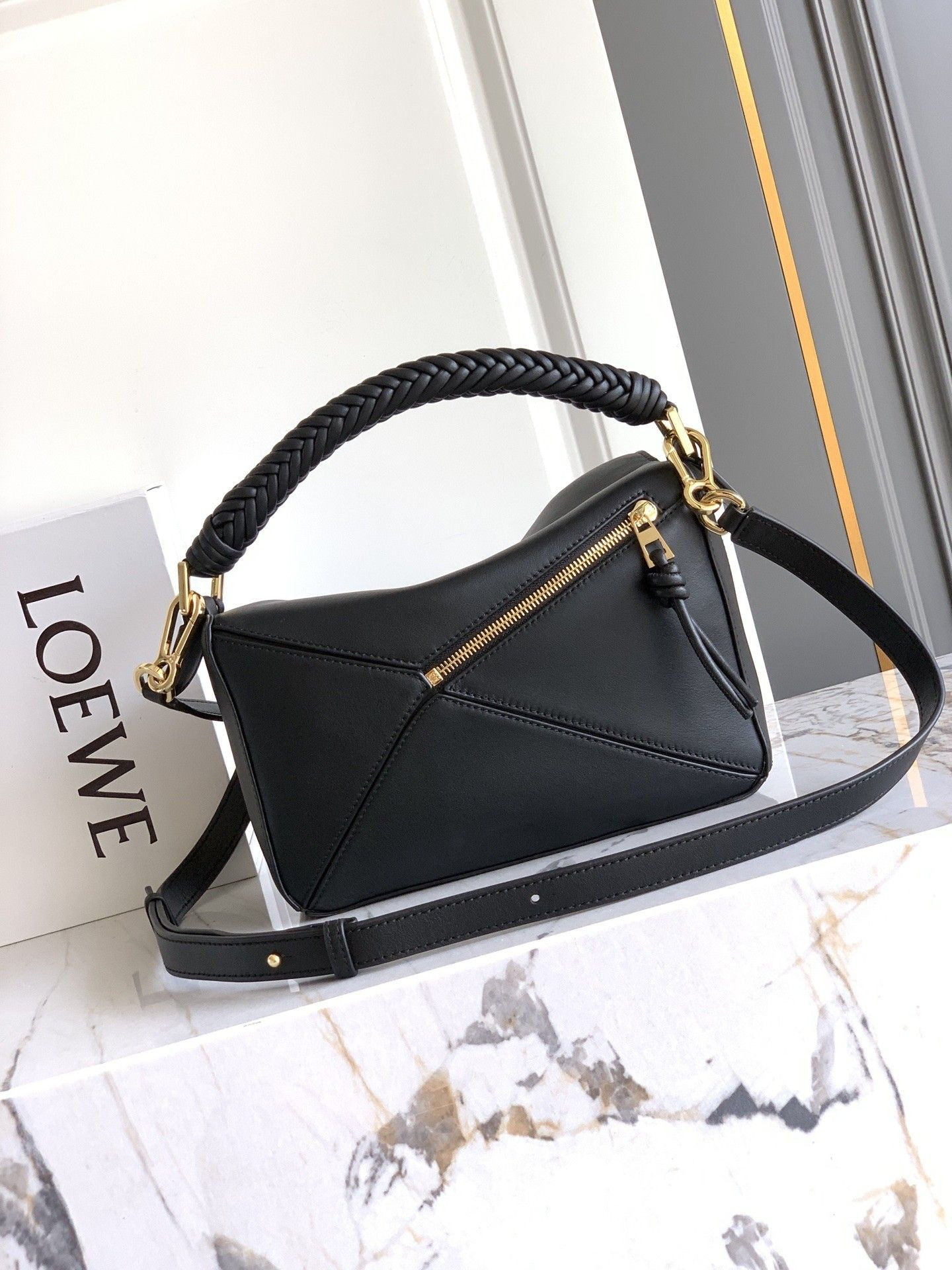 L0ew* Small Puzzle bag in smooth calfskin 16.5x24x10.5cm