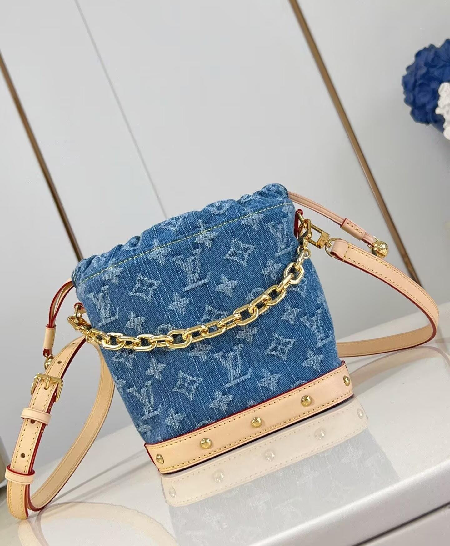 LV Nano Noé M83043 20.5x17.5x9cm