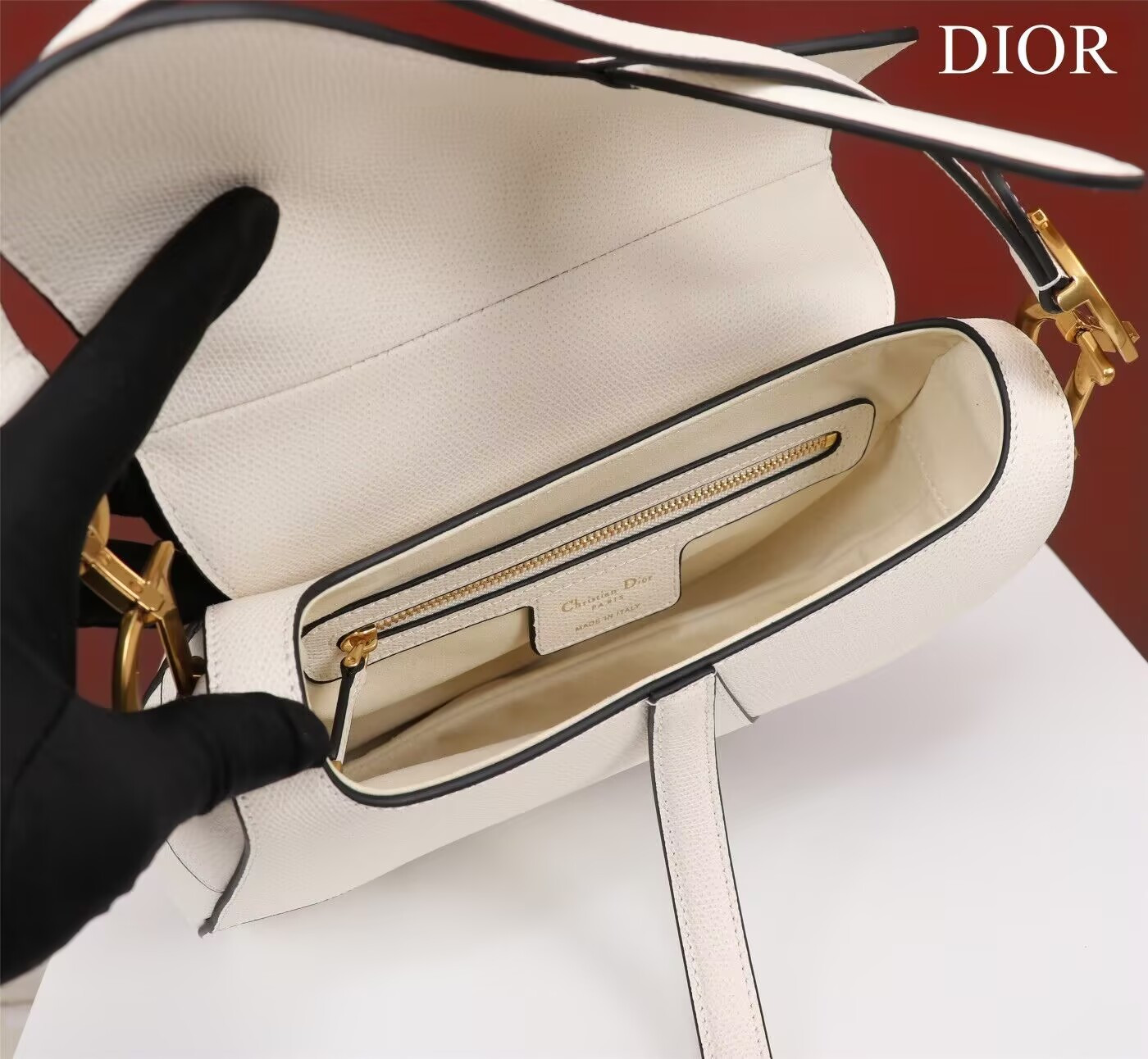 D*0r MINI SADDLE BAG WITH STRAP Grained Calfskin 19 x 16 x 5 cm