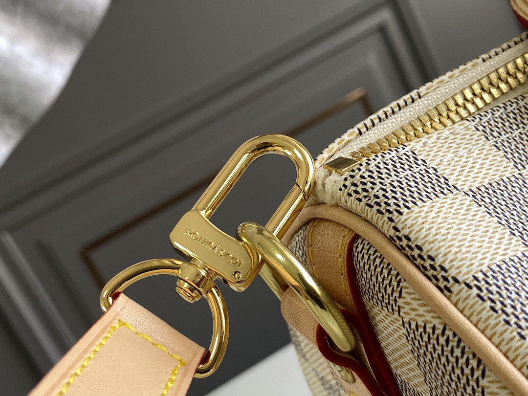 L0*is V*t0n N41374 Speedy 25