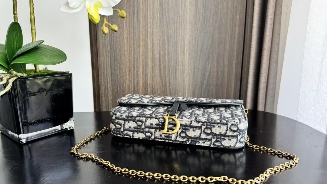 D*0r Medium Saddle Pouch with Chain 21.5x13.5x4.5cm