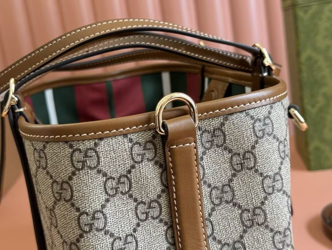 G*u*i GG Emblem Tote Bag 31x18.5x11.5cm