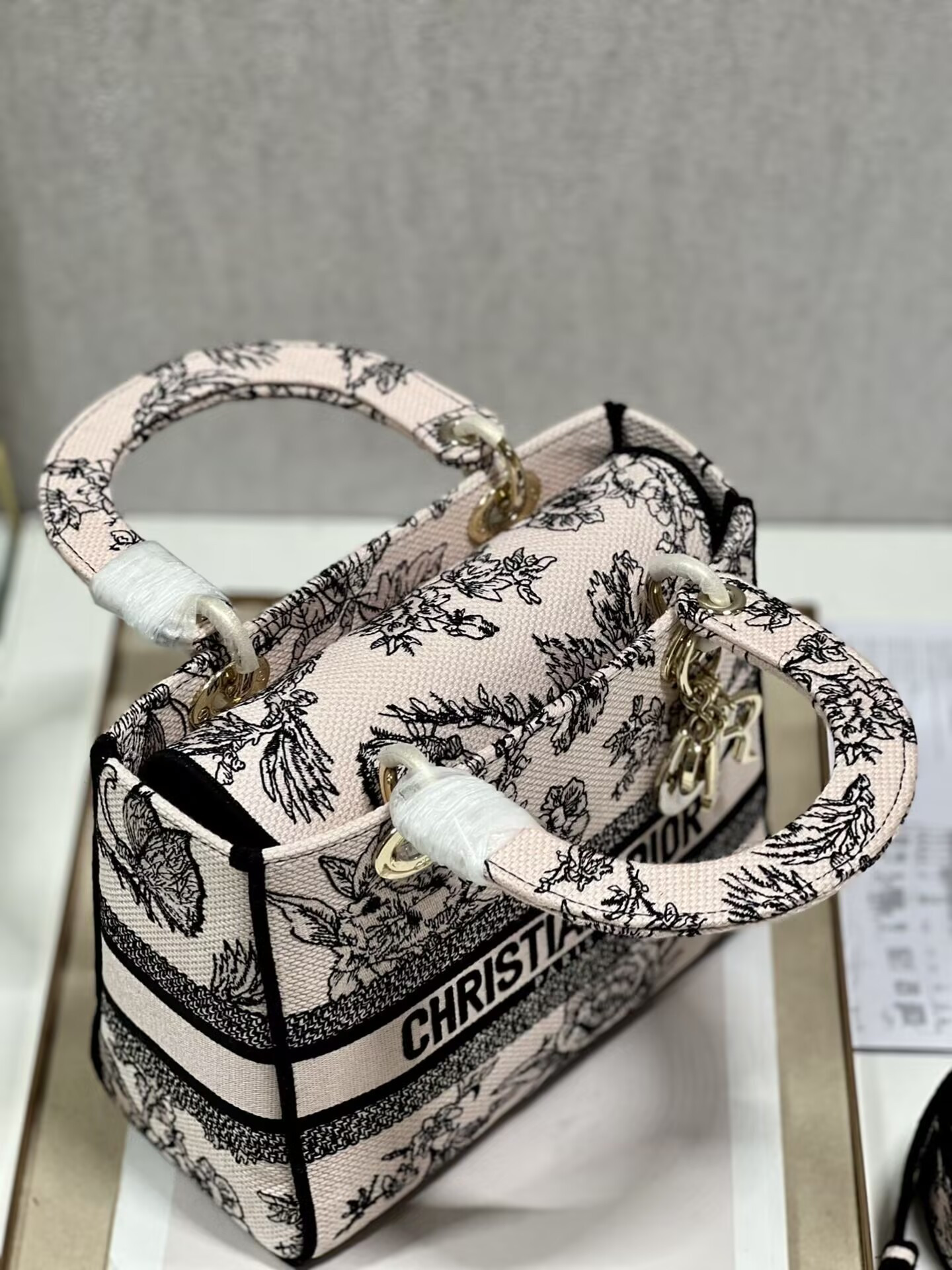 MEDIUM D*0r LADY D-LITE BAG 24 x 20 x 11 cm