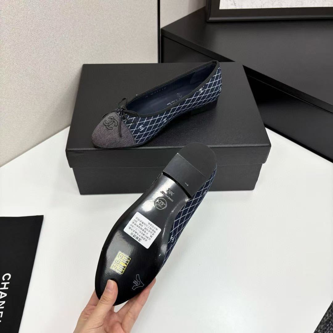 UA Ch*el BALLET FLATS