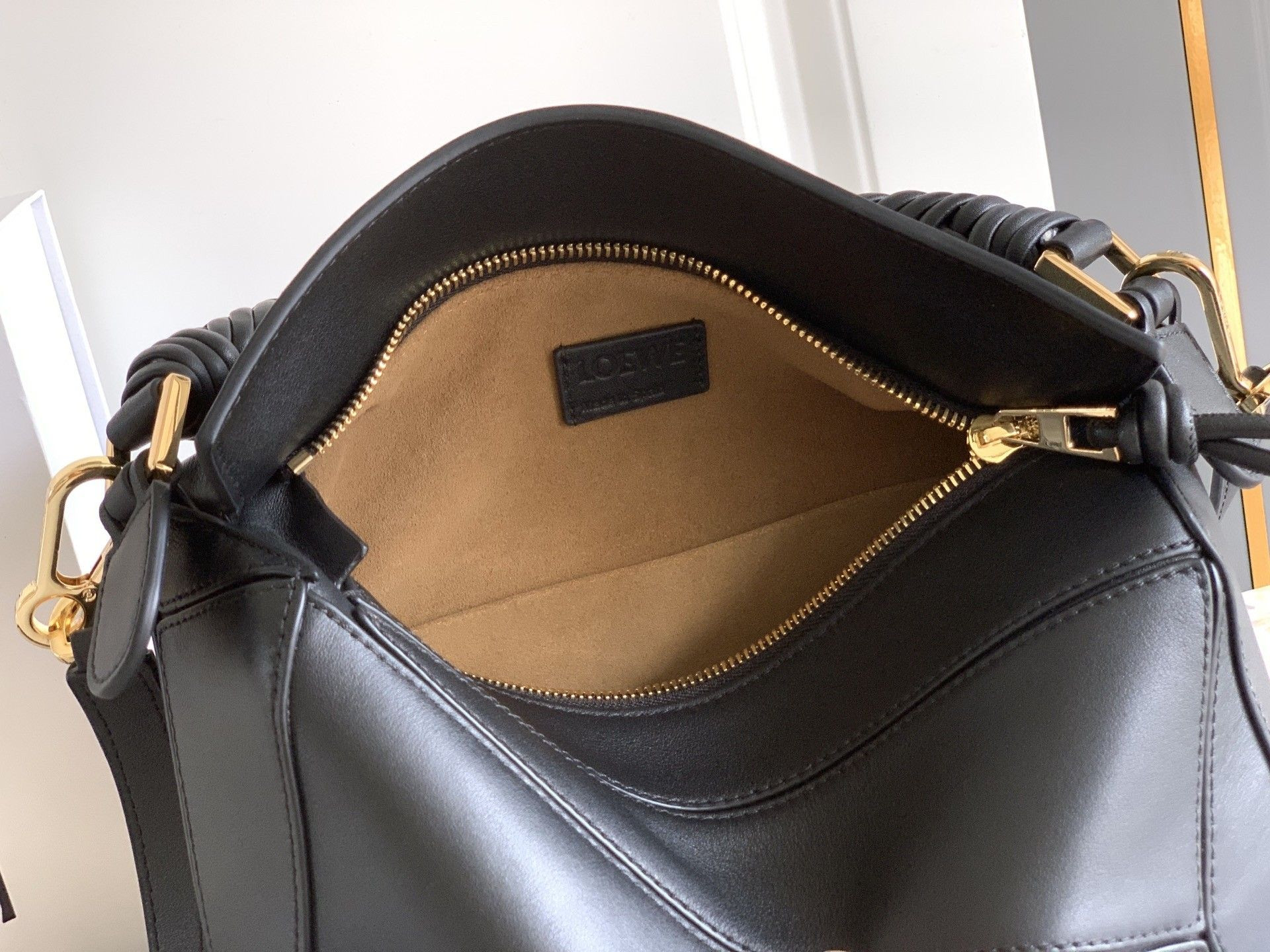 L0ew* Small Puzzle bag in smooth calfskin 16.5x24x10.5cm