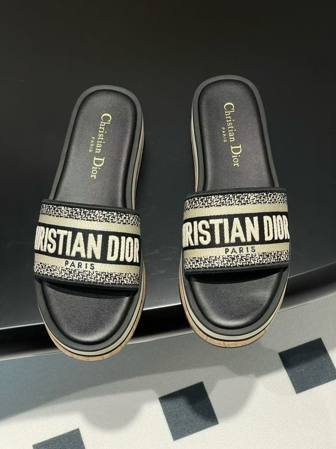 UA D*0riviera Dway Platform Slide