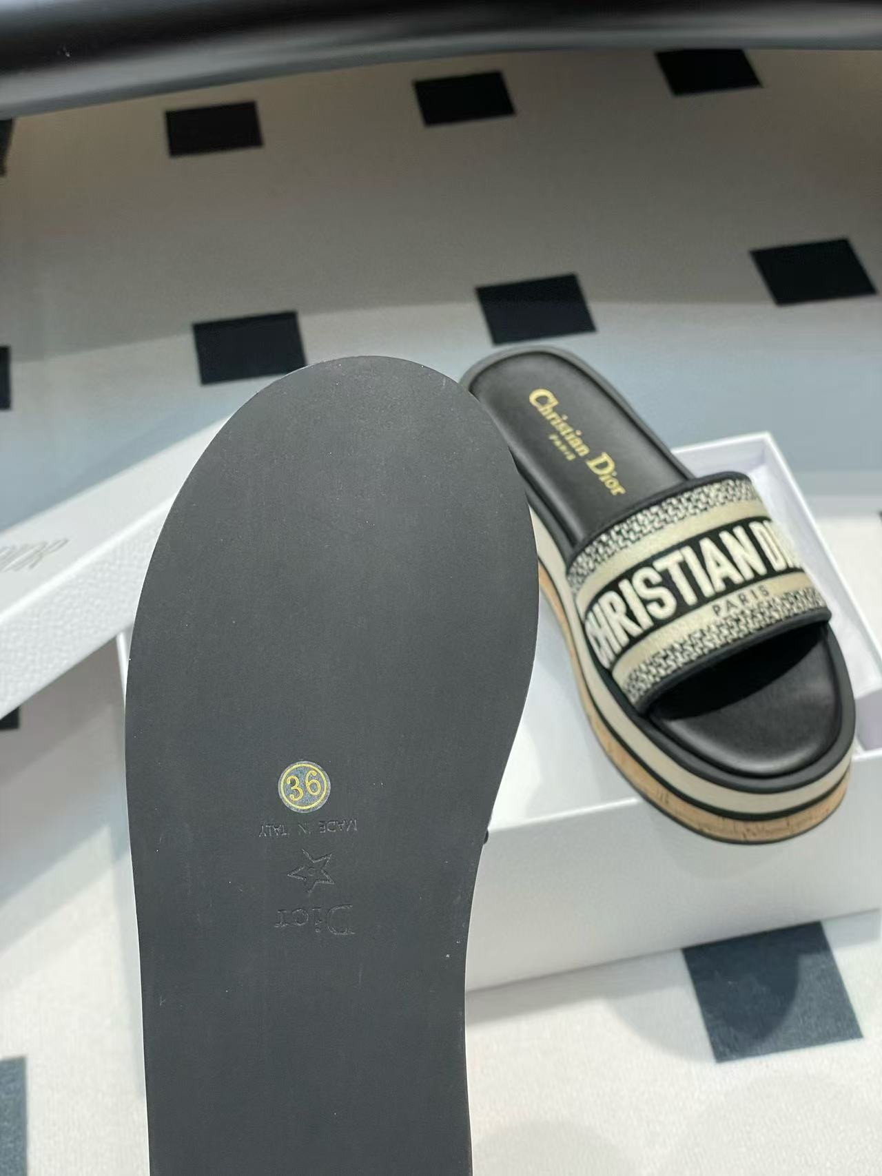 UA D*0riviera Dway Platform Slide