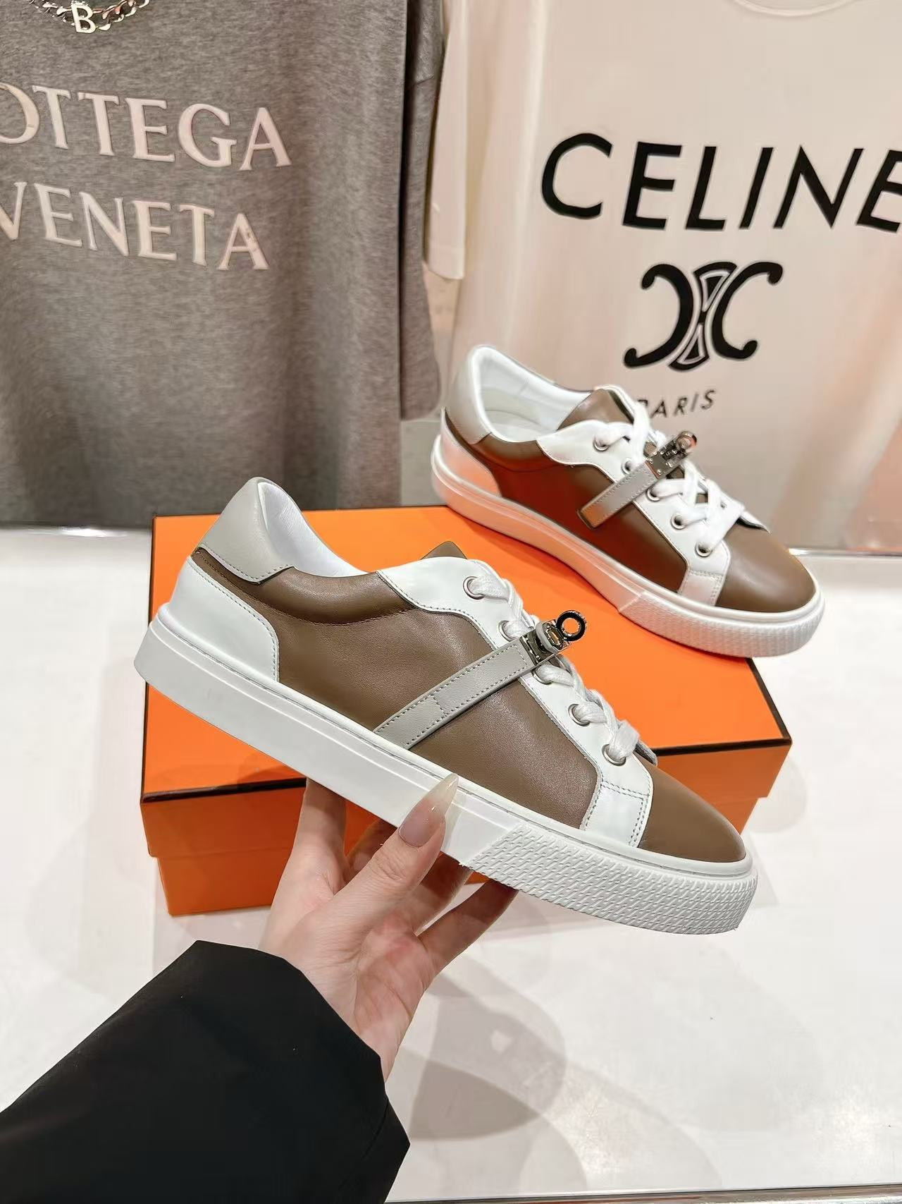 UA H**mes Day  Sneaker