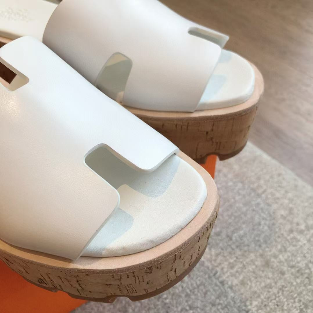 UA H**mes Eze 30 Sandal