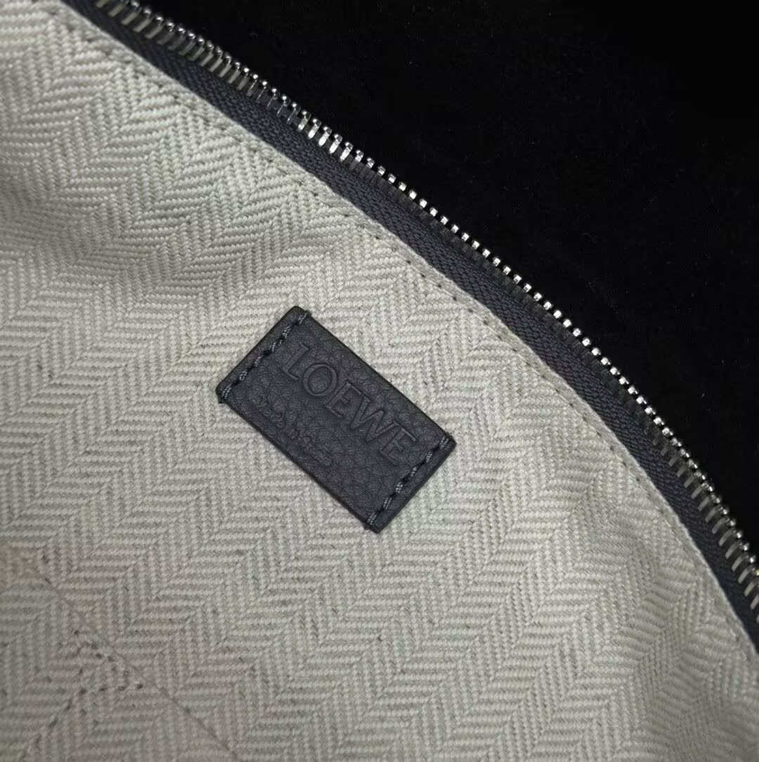 L0ew* Puzzle Edge 36.5 X 23 X 19 CM