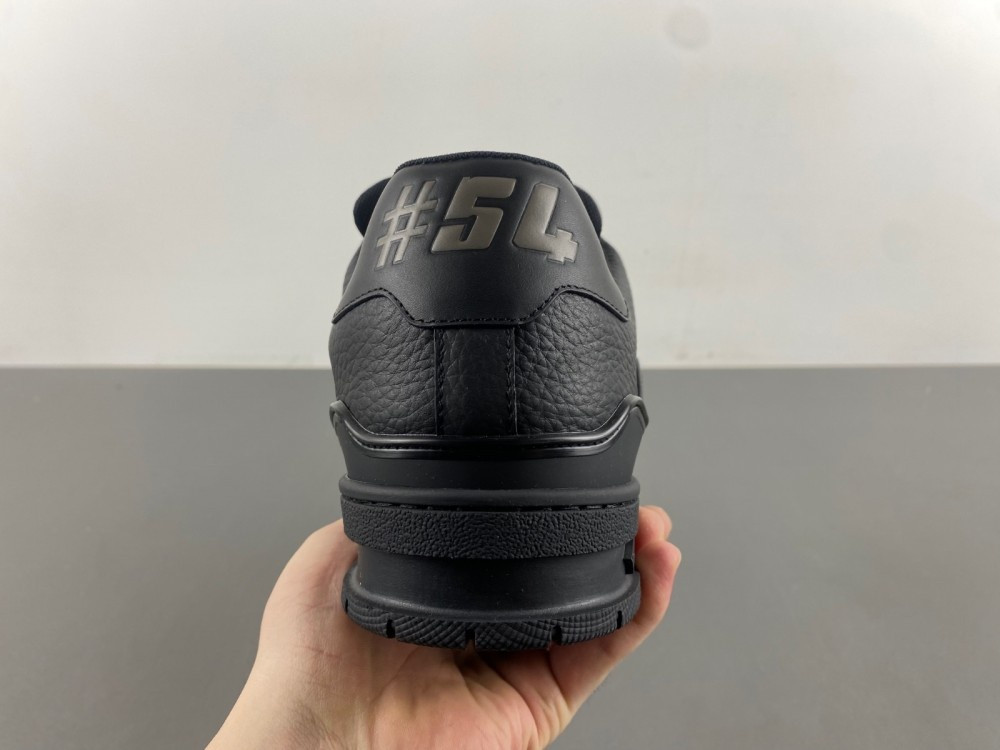 UA LV trainer Sneakers