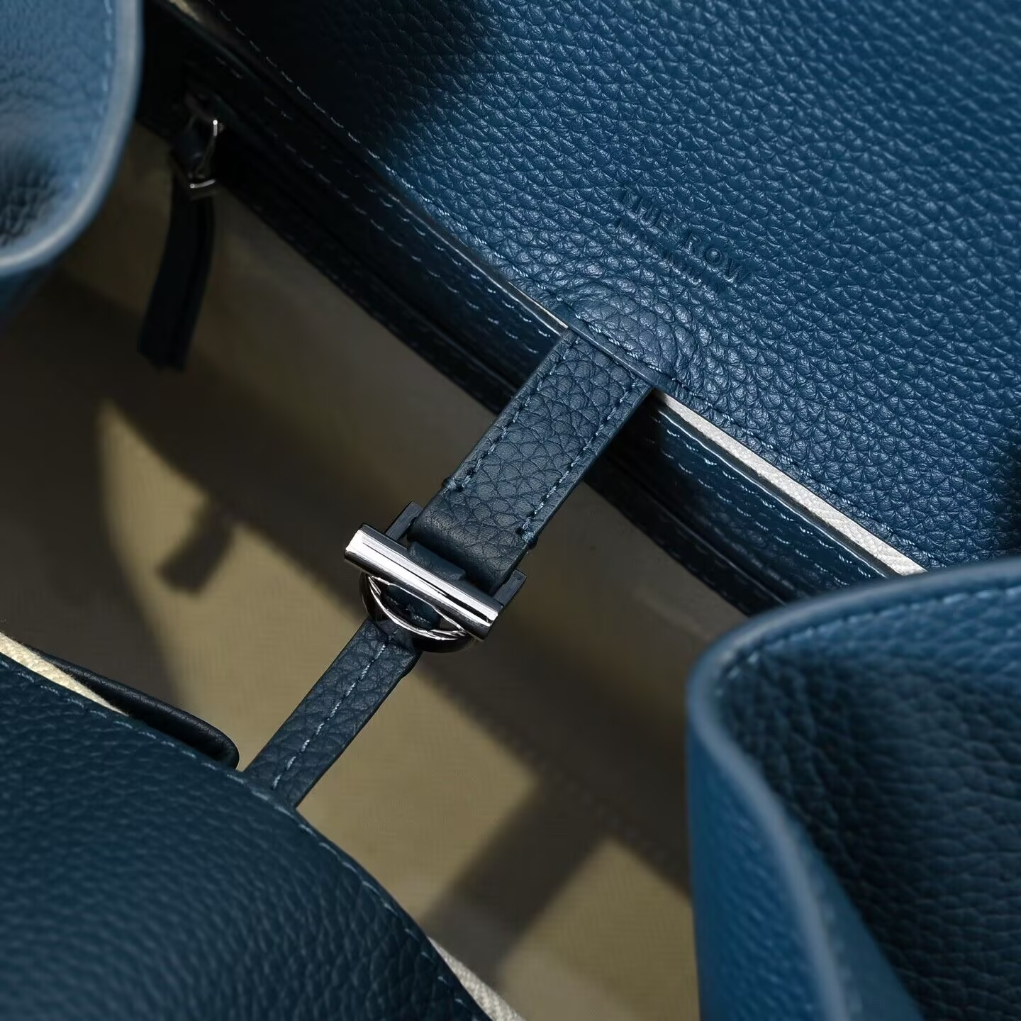 T*e R0w MARGAUX 15 38.5x16x30cm