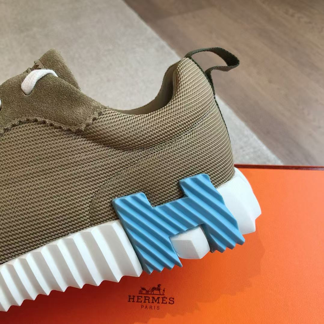 UA Hermès Bouncing Sneaker
