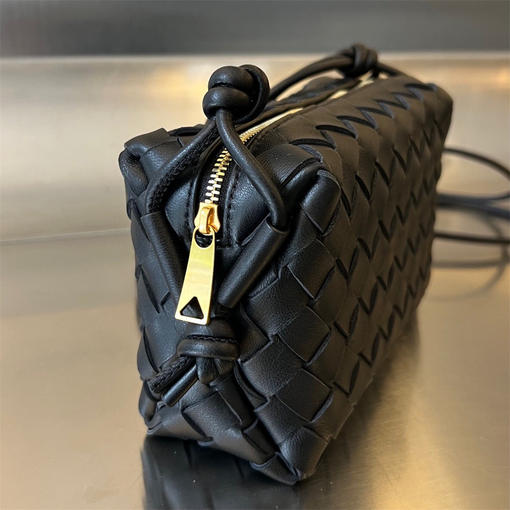 Bo*te*ga Ve*ne*ta Small Loop Cross-Body Bag 17x10x6cm