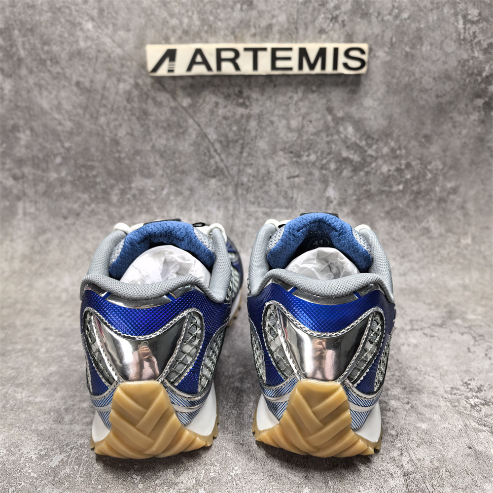 UA Bo*te*ga Ve*ne*ta Orbit Sneaker