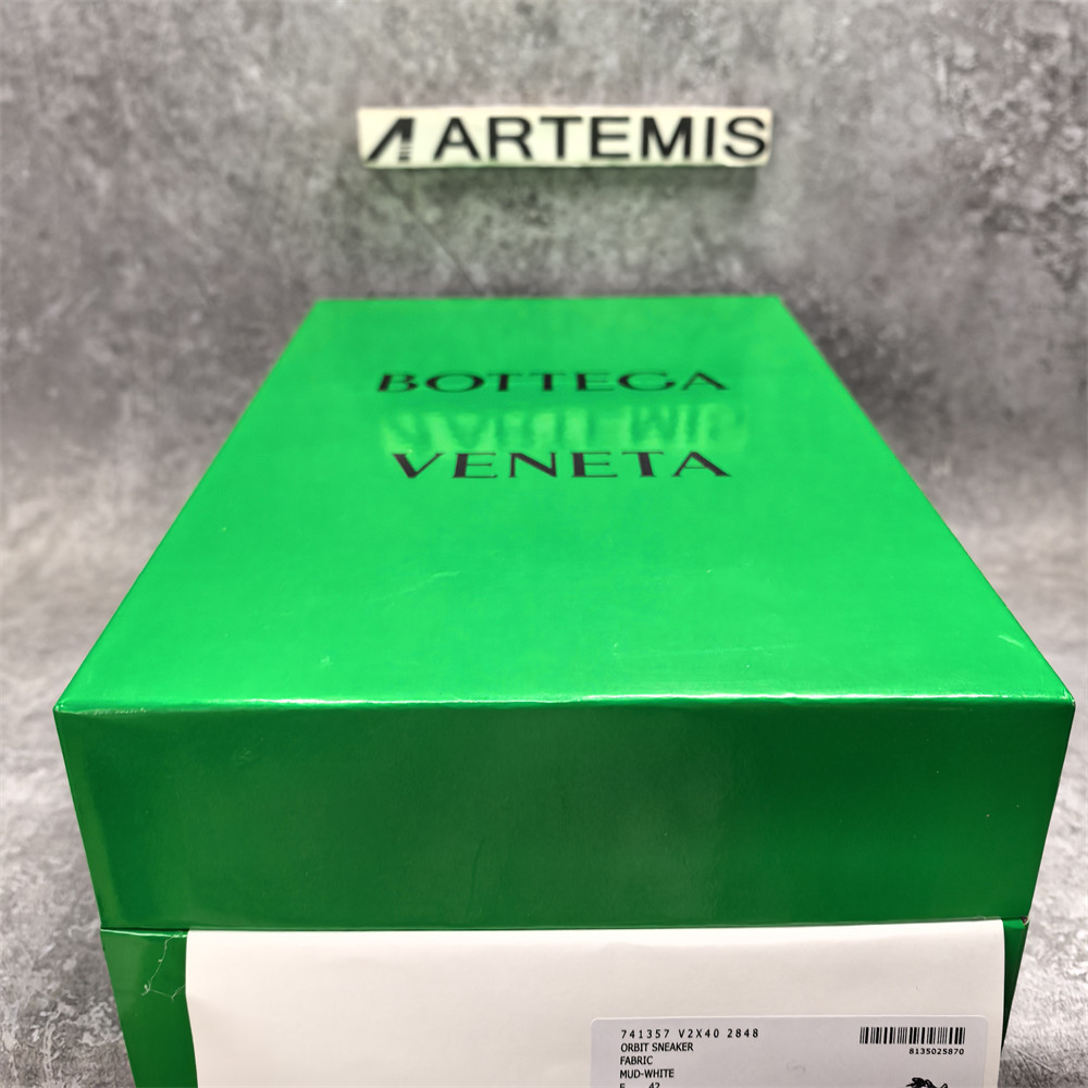 UA Bo*te*ga Ve*ne*ta Orbit Sneaker