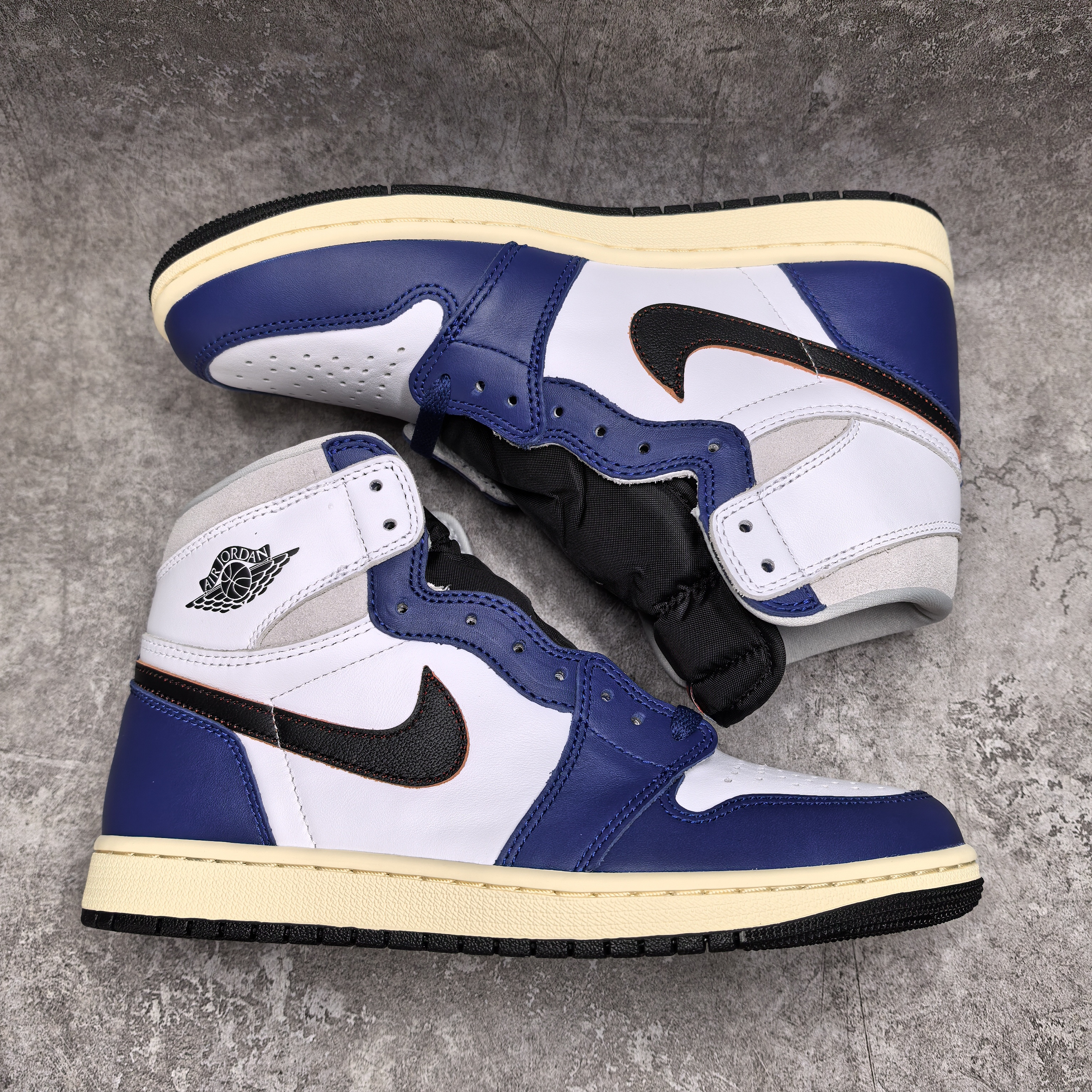 UA Jordan 1 Retro High OG