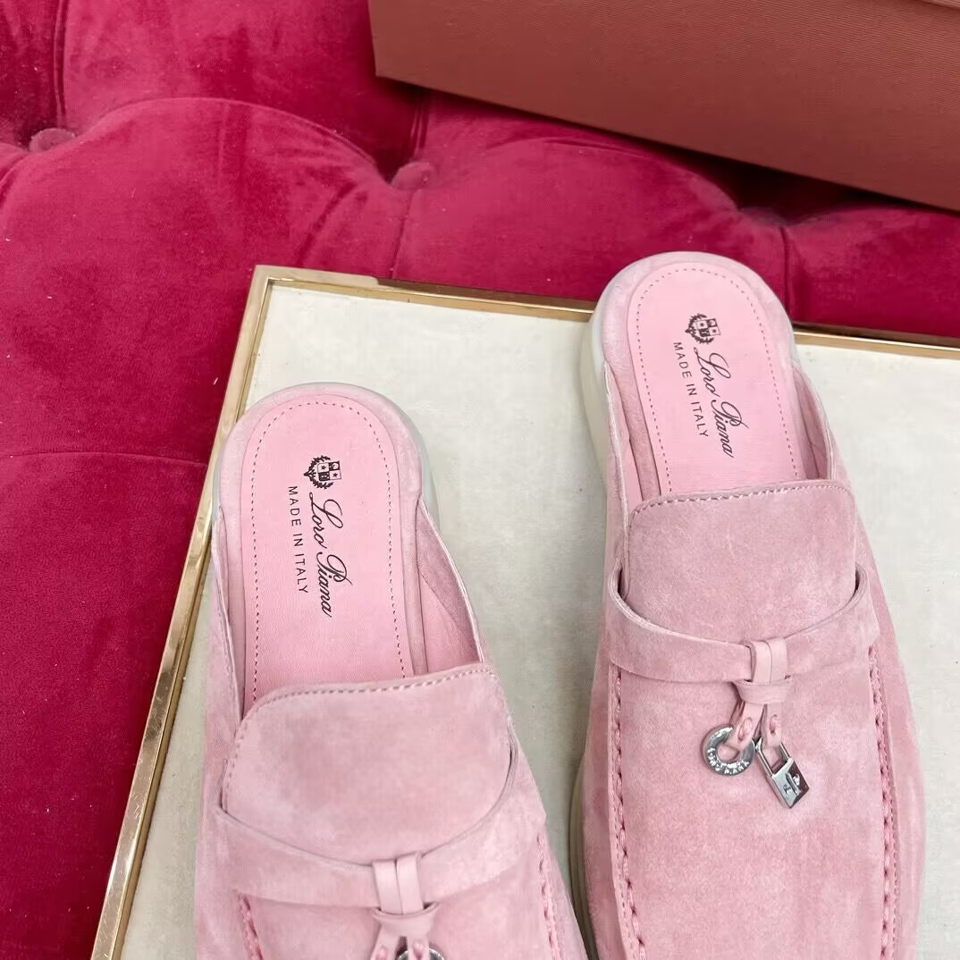 UA L**o p*ana Babouche Charms Walk Loafers