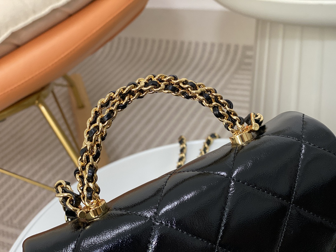 Ch*el WALLET ON CHAIN   19x13x7cm