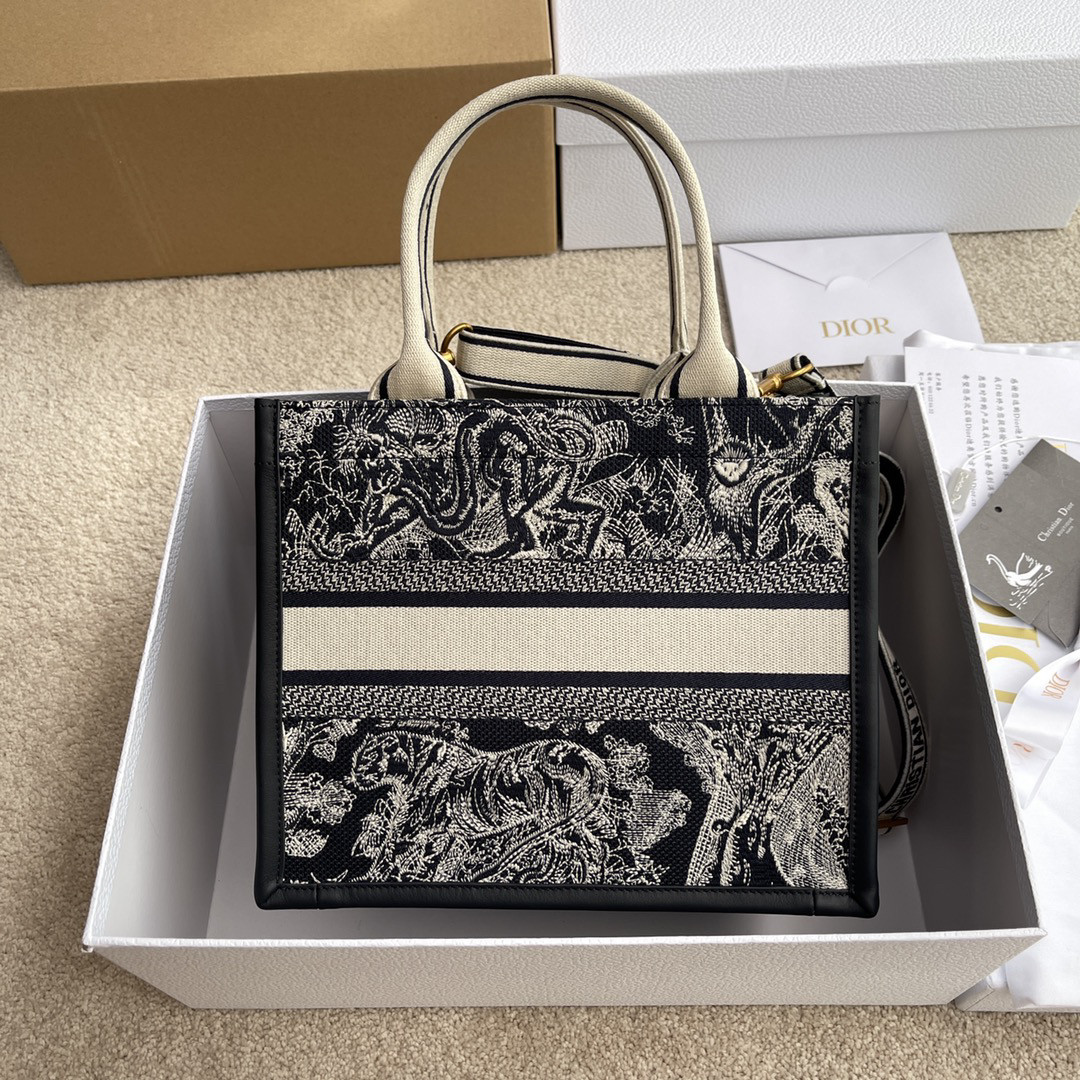 D*0r  Book Tote  Reverse  26.5×21×14cm