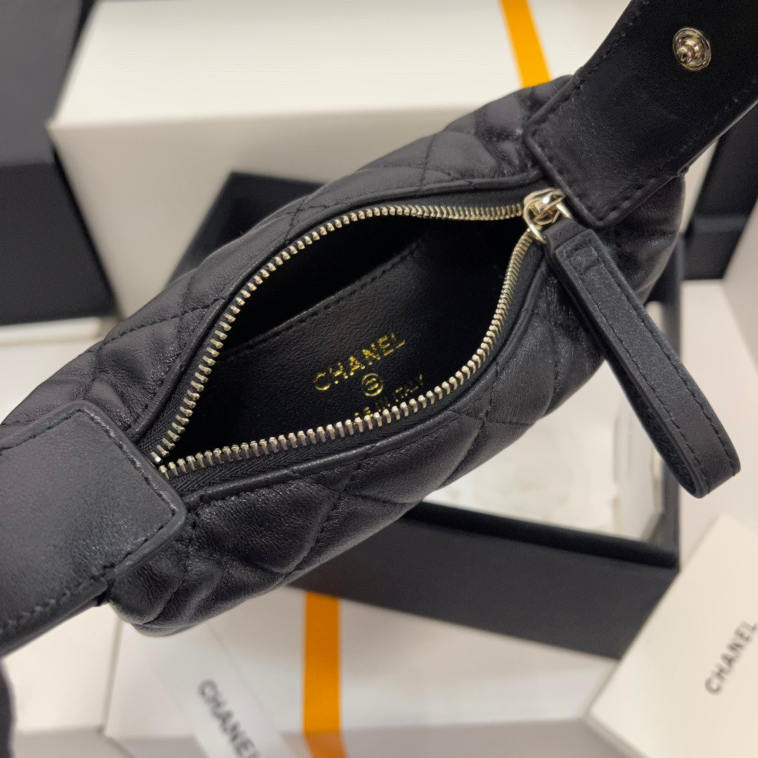 Ch*el 23C 16x16x5.5cm