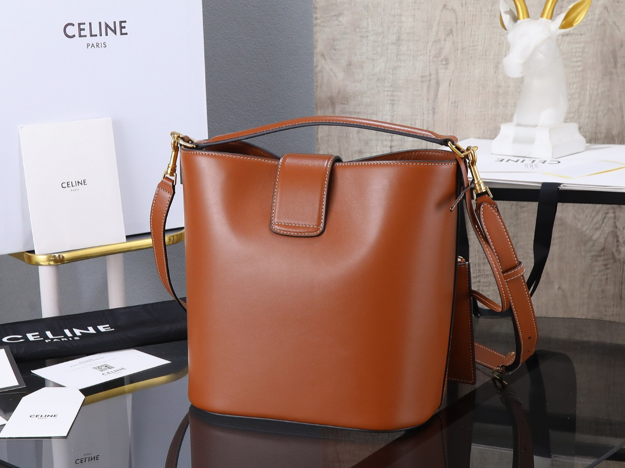 Ce**e L0*ise 23.5x24x16cm