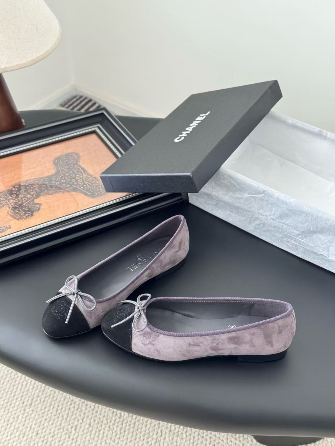UA Ch*el Ballet flats