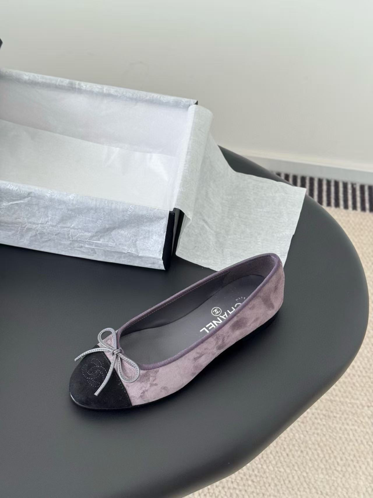 UA Ch*el Ballet flats