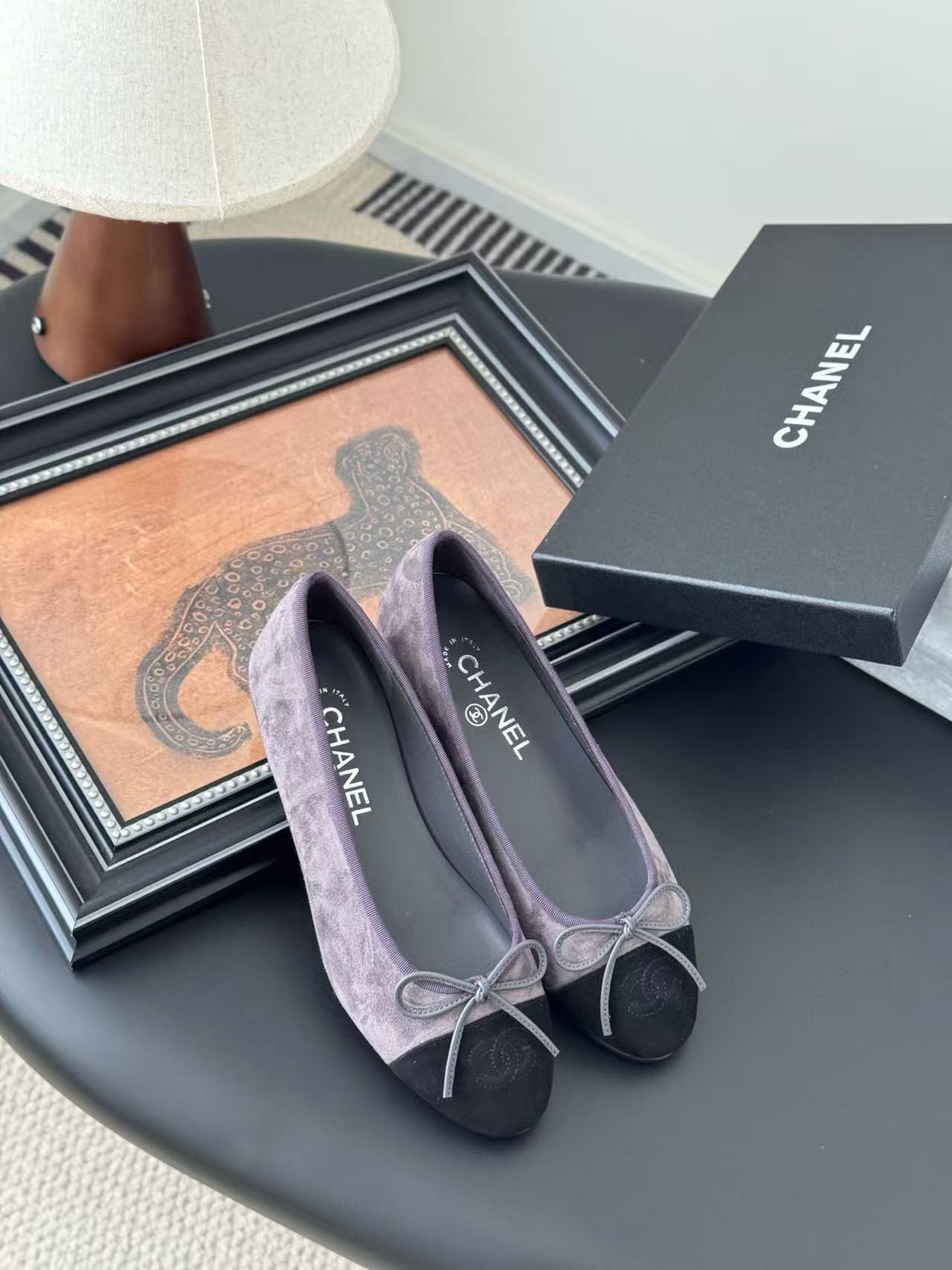 UA Ch*el Ballet flats