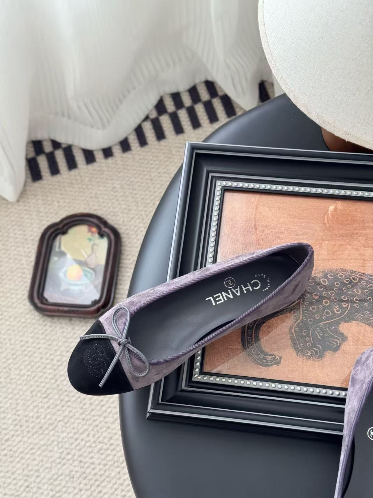 UA Ch*el Ballet flats