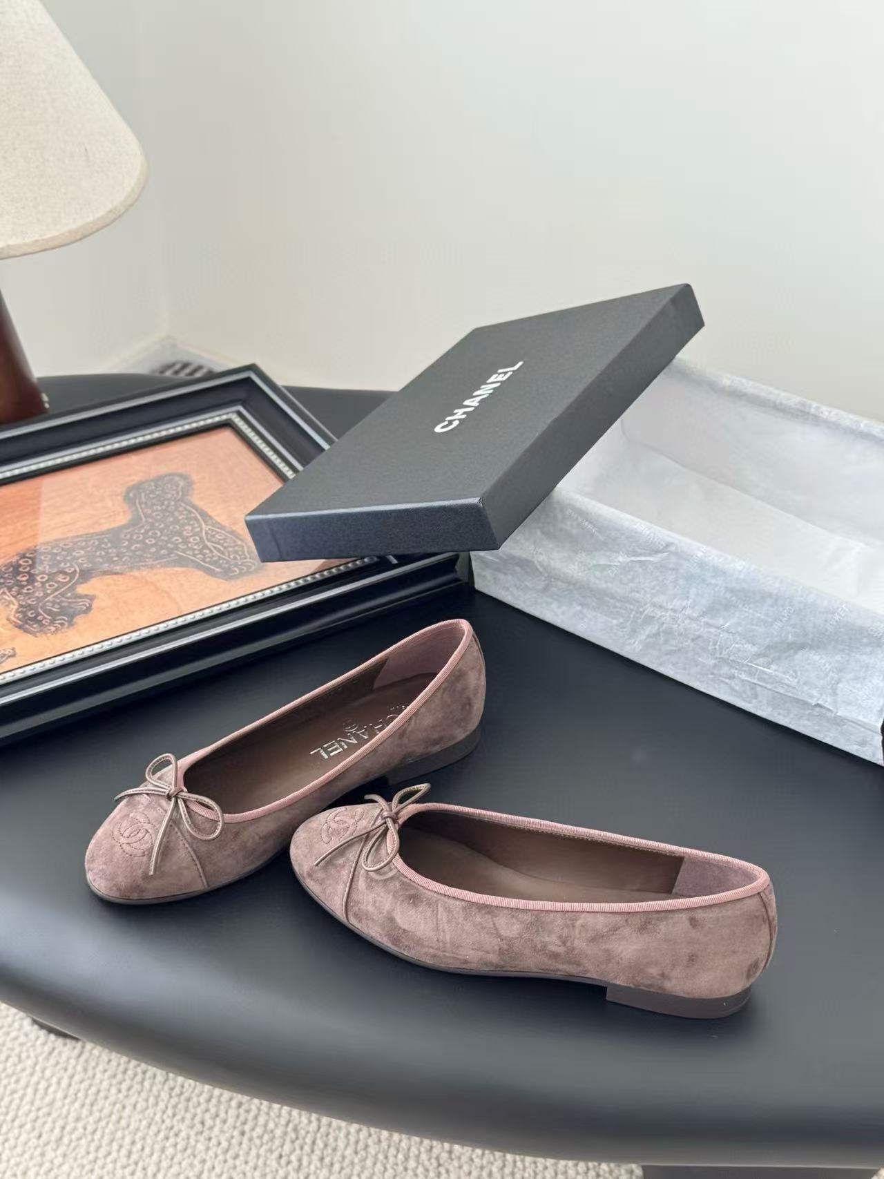 UA Ch*el Ballet flats