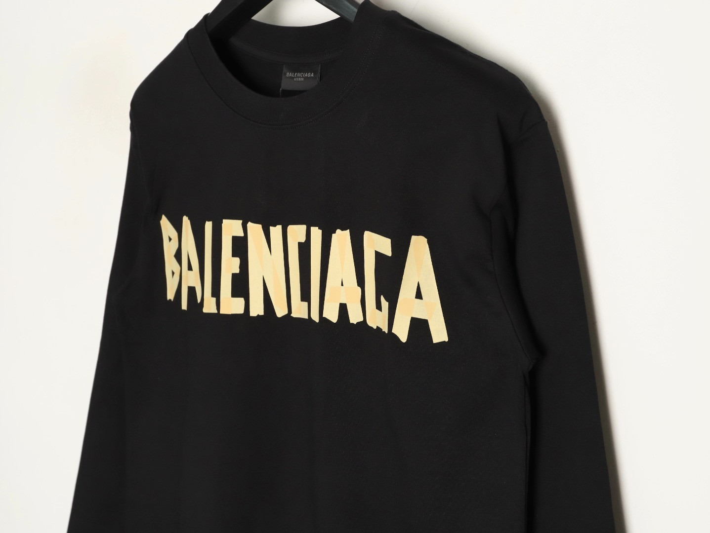 Ba*len*cia*ga Long-sleeved T-shirt