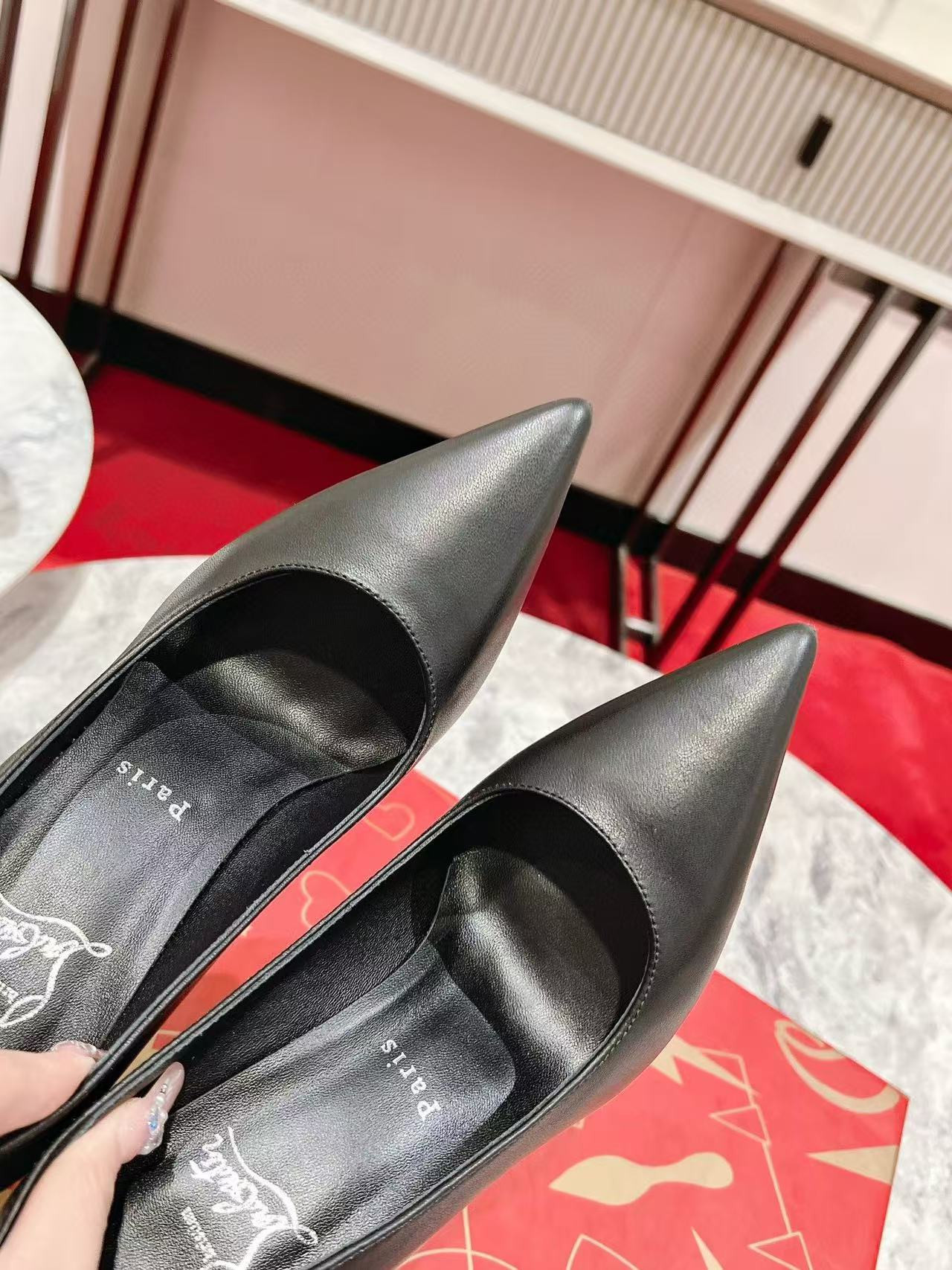 UA Ch**an Louboutin  10cm