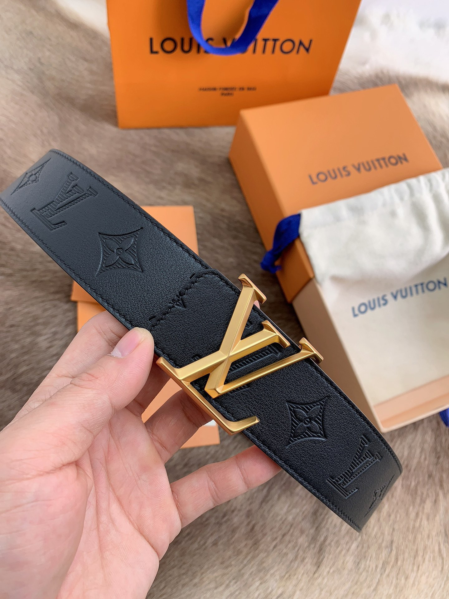LV L0*is V*t0n 40MM BELT